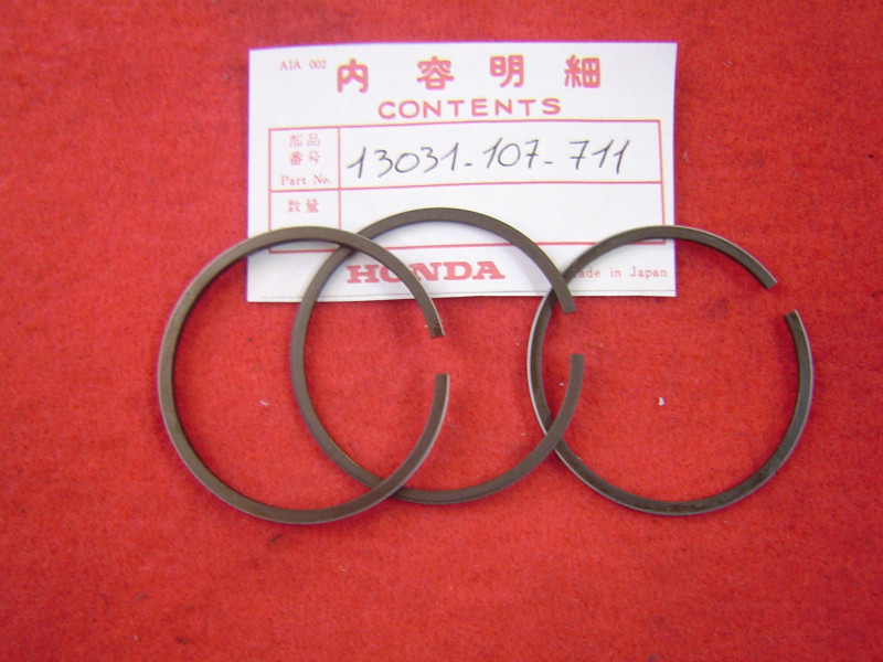 Jeu de segments cote 0,50 Honda CB100K2 racleur monobloc