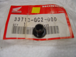 Rondelle épaulée dans montage feu AR NX650 92-94 XR600R 93 HONDA 33713-GC2-000