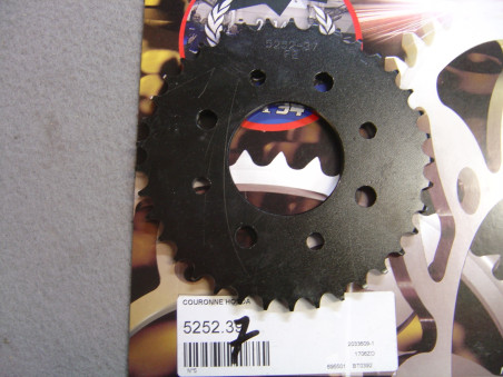 Couronne 37 dts Honda CB125S3 France Equipement