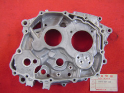 demi carter moteur droit de XL125S 82-85 refs remplacement 11100437335 11100