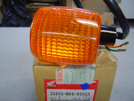 Clignotant AR gauche Honda CBR900RR 92-95 – Réf. 33650MR8600ZA