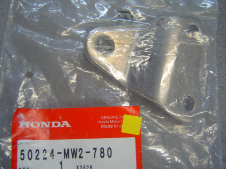 Support supérieur moteur arrière Honda NX650 - Réf. 50224MW2780