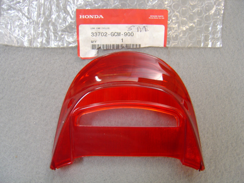 Cabochon Feu Arrière Honda SZX50S XL125V - Réf. 33702-GCM-900