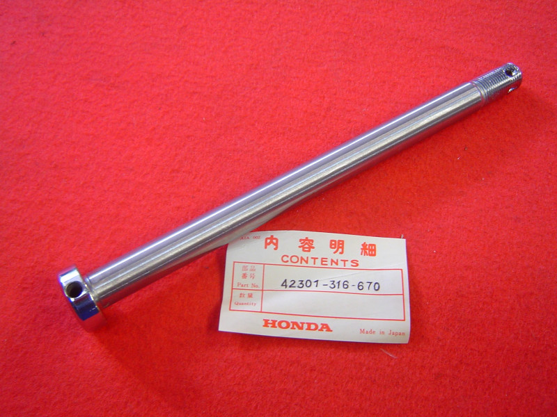Axe de roue arrière Honda CB175K4 CB200 CL200 réf. 42301316670