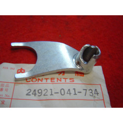 Fourchette pignon sortie boîte Honda SS50Z CD50 C50 - Neuve