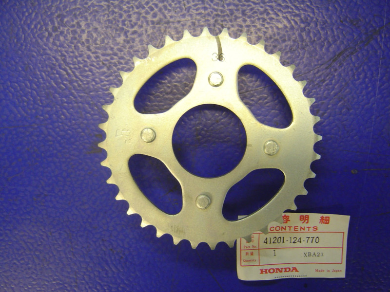 Couronne Roue AR 36 Dents Honda ATC70 TRX70 - Réf 41201-124-770