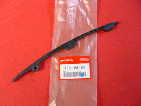 Patin chaîne cylindre AR Honda VF1000F 14522-MB6-300