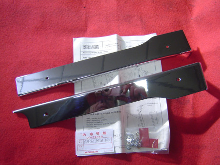 Caches latéraux chromés radiateur Honda VT750 98-02