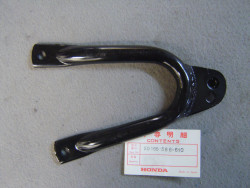 Support de repose pied passager coté gauche de XL250K3-K4