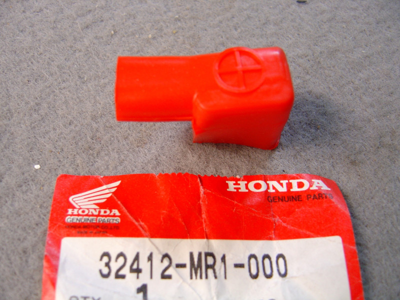 Protection Cosse Batterie (+) Honda VT600C - Réf. 32412MR1000