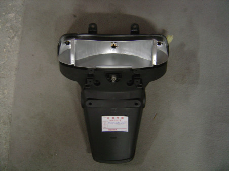 Bavette Support Feu Arrière Honda SJ50 95 - Réf 33704GAV600