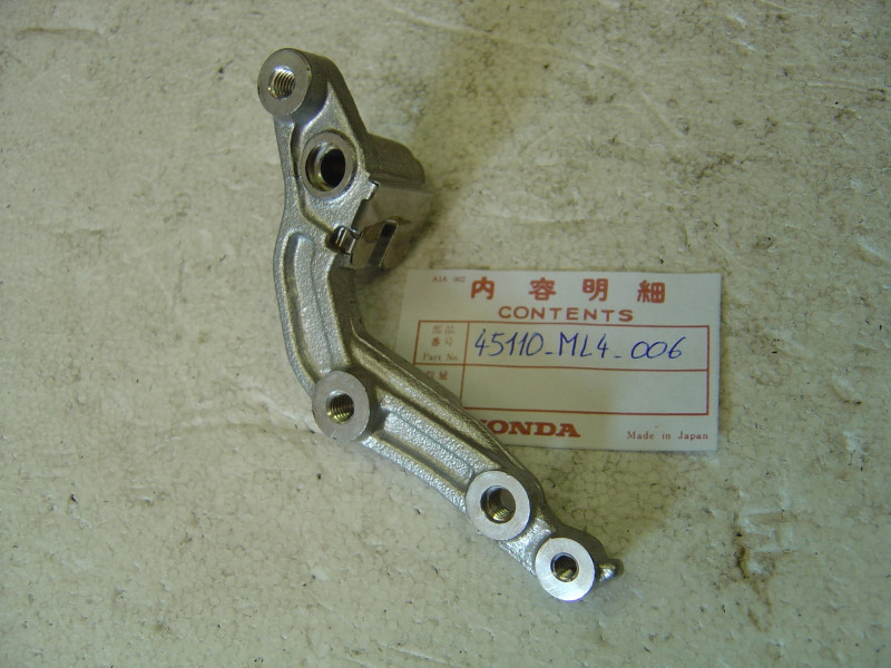 Support étrier frein AV gauche Honda CB450S 45110ML4006