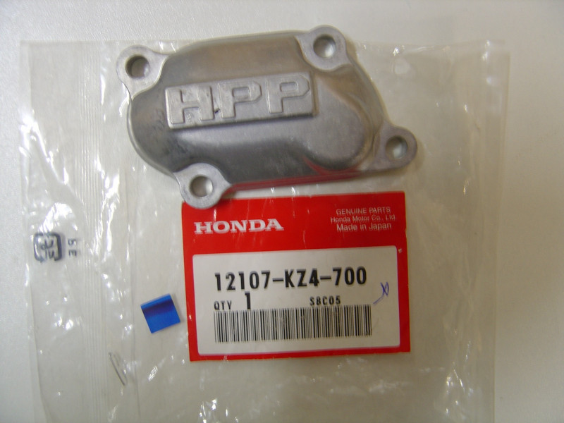 Couvercle latéral cylindre gauche Honda CR125R 12107KZ4700