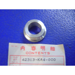 Entretoise roue arrière Honda CR250RB CR450R - Réf. 42313KA4000