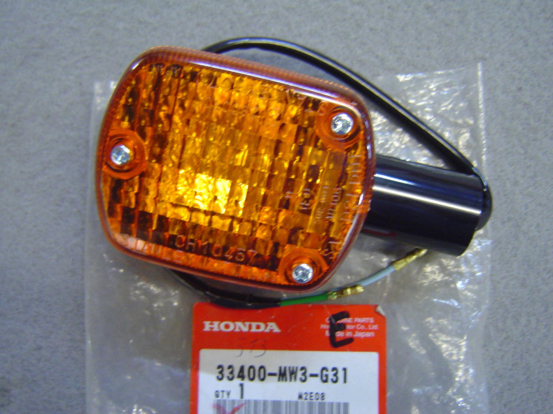 Clignotant avant droit Honda CB750F Sevenfifty 96-02 | 33400-MW3-G31