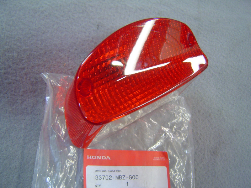 Cabochon feu arrière Honda CB600F CB600S - Réf. 33702MBZG00
