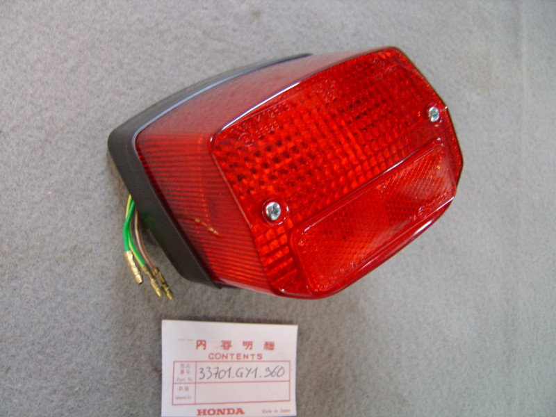 Feu Arrière Honda SA 50 Vision 90/94 Italie - Réf. 33701-GY1-960