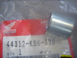 Entretoise sur axe de roue avant coté D de CR125R CR250R 88-89 plus livrable