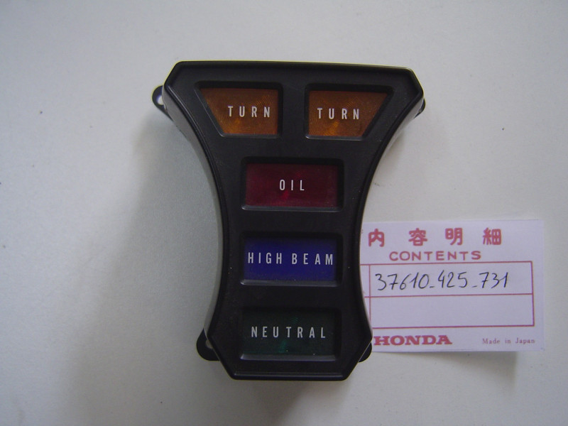 Couvercle voyants tableau de bord Honda CB750 - Réf. 37610425731