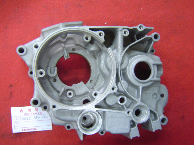 Carter moteur gauche Honda CB125 XL125 - Réf. 11200383000
