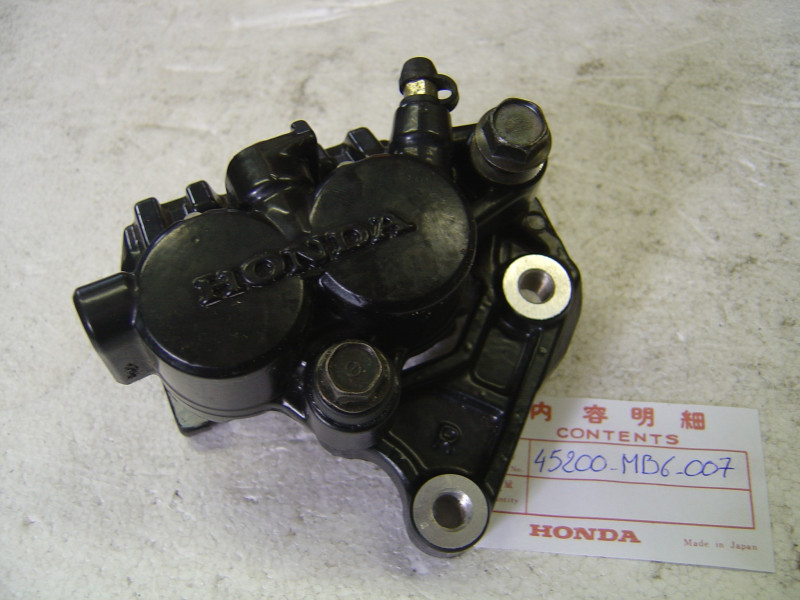 Étrier frein avant droit Honda VF1000F 84 – Réf. 45200MB6007