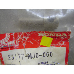 Axe ressort tendeur Honda CBX750 CB750FE Seven Fifty 28177MJ0000