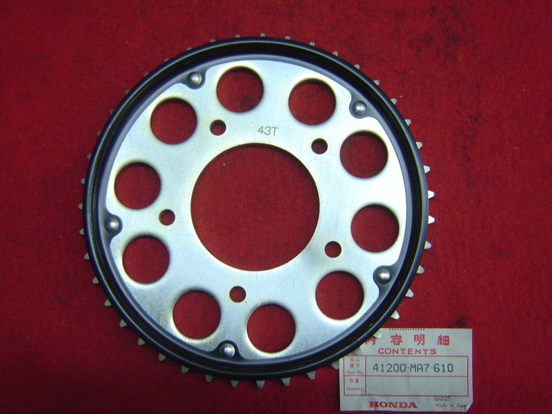 Couronne transmission arrière Honda CBX550 43 dents