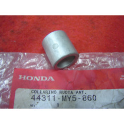 Entretoise roue avant droite Honda CB500 96-02 | 44311MY5860