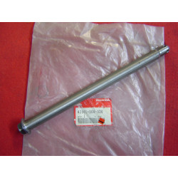 Axe de roue arrière Honda CB550F2 CB550K3 - Réf. 42301300020
