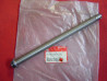 Axe de roue arrière Honda CB550F2 CB550K3 - Réf. 42301300020