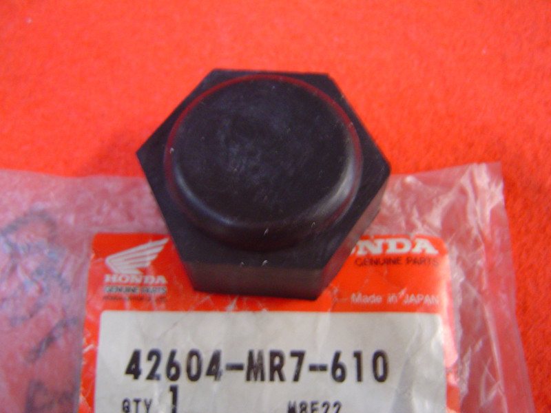 Cache écrou axe roue AR Honda VFR750R RC30 RC45 - 42604MR7610