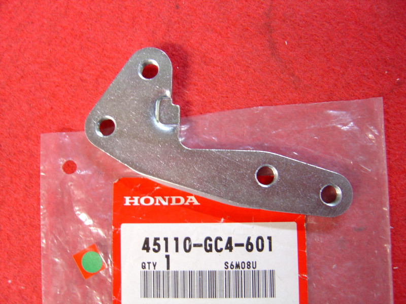Support Étrier Frein AV Gauche Honda CR80R - 45110GC4601