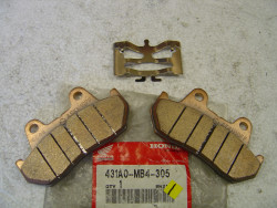 Jeu de plaquettes de frein HONDA VF750C VF1100C 88 431A0-MB4-305