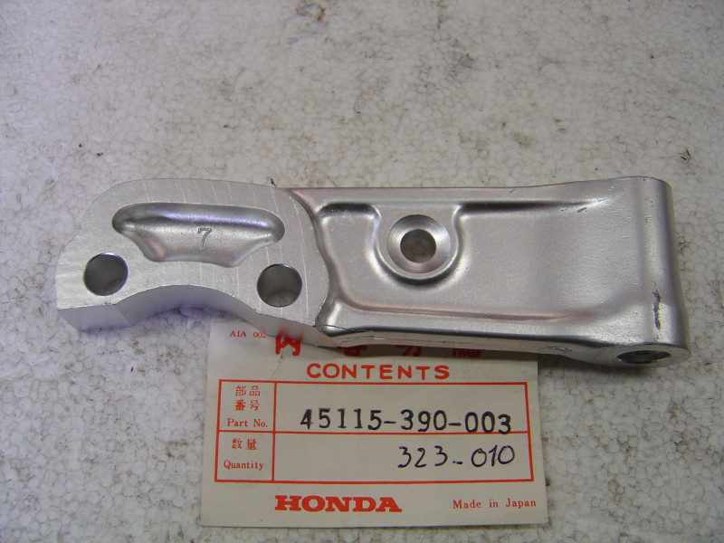 Support étrier frein avant Honda 350-400F 500-550 Four | Réf. 45115390003