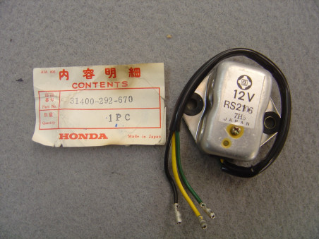 Régulateur 12V Honda CB450 CB360 CB500 - Réf. 31400292670