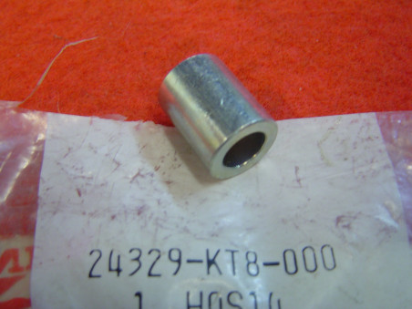 Entretoise Honda 24329KT8000 – CBR, VFR, CB