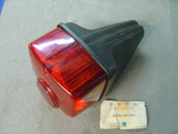Feu AR complet de XL125SZ 79 ref remplacement 33700428603