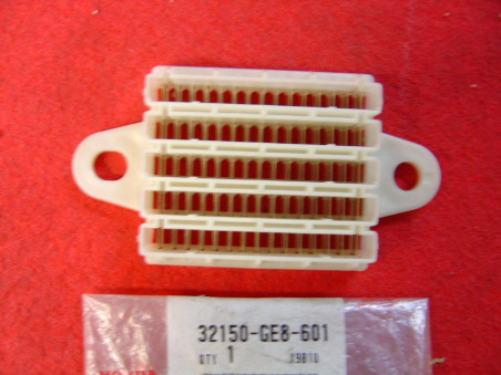 Bornier Électrique 15 Pistes Honda CH125 CN250 - Réf. 32150GE8601