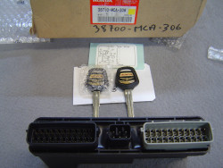 Boitier commande d'injection HONDA PGM-FI /IGN UN de GL1800 2003 38700-MCA-306