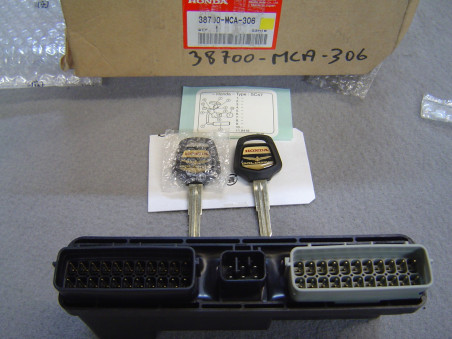 Boitier commande d'injection HONDA PGM-FI /IGN UN de GL1800 2003 38700-MCA-306
