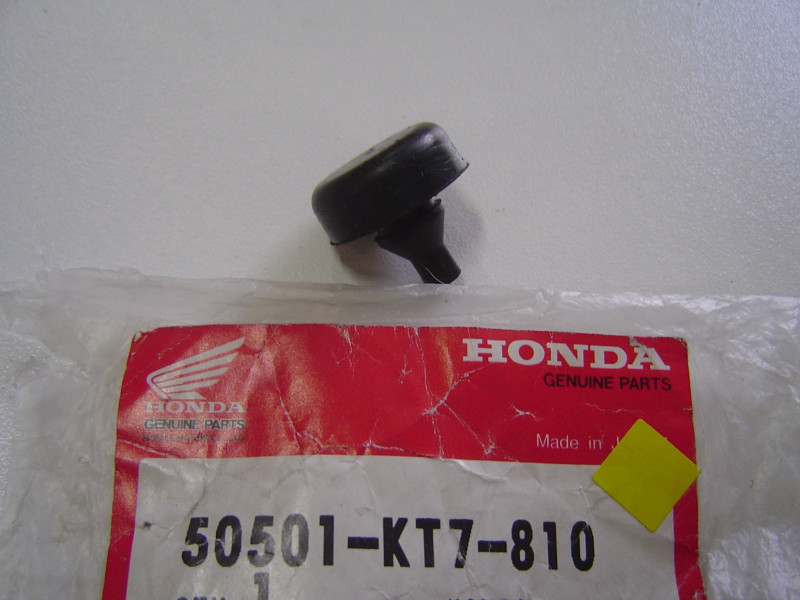 Caoutchouc de butée Honda VFR750 - Réf. 50501KT7810