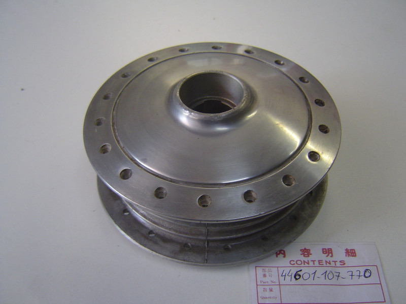 Moyeu roue avant Honda CB125S SL125 - Réf. 44601107770
