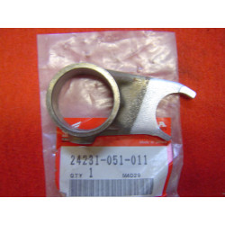 Fourchette de boîte gauche Honda SS50 - Réf. 24231051011