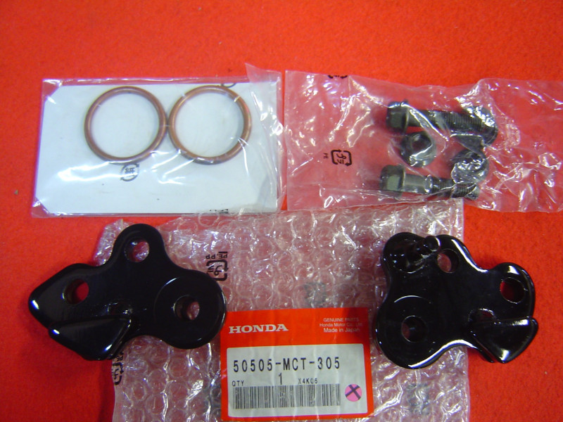 Kit Support Béquille Centrale Honda FSC600 - Réf. 50505-MCT-305