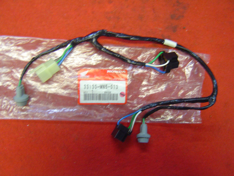 Faisceau Phare Avant Honda GL1500 SEW 97 – Réf. 33130MN5013