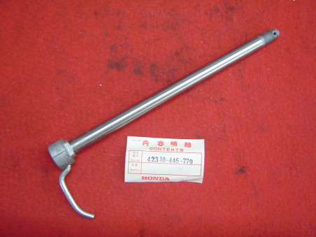 Axe de roue arrière Honda XR125A B – Réf. 42310446770