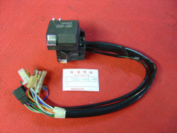 Commodo gauche de GL1200A/D 85 ref remplacement 35200MG9712