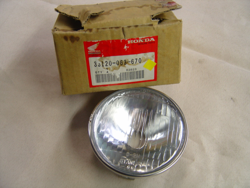 Optique nu Honda PC50A Z50A – Réf. 33120063670
