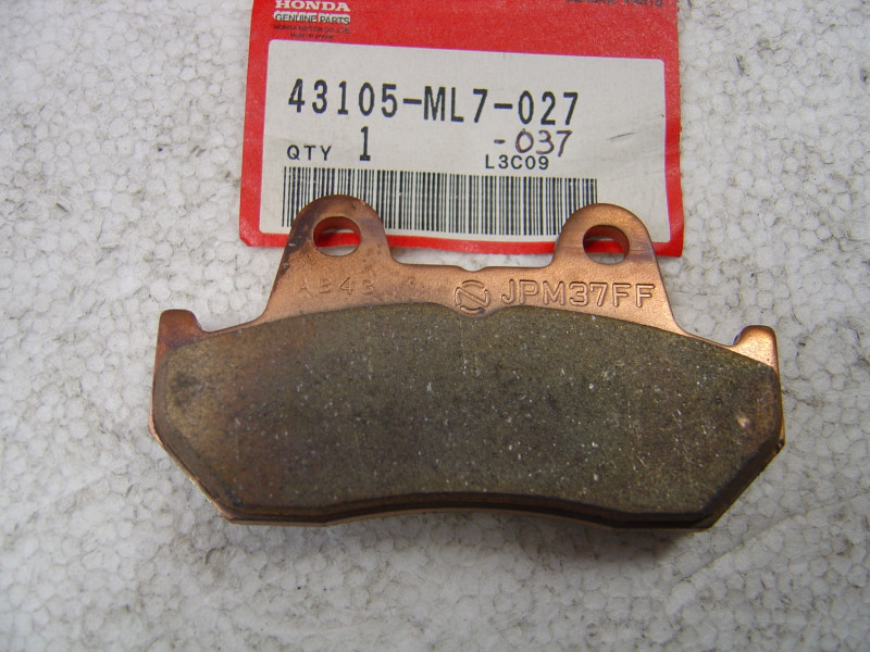 Plaquette de frein Honda CBR600F CBR1000F – Réf. 43105ML7027