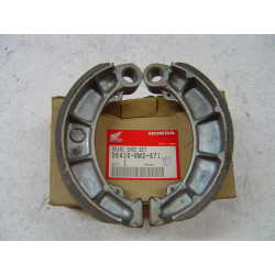 Mâchoires Frein Arrière Honda 06430-MW3-671 – Neuves